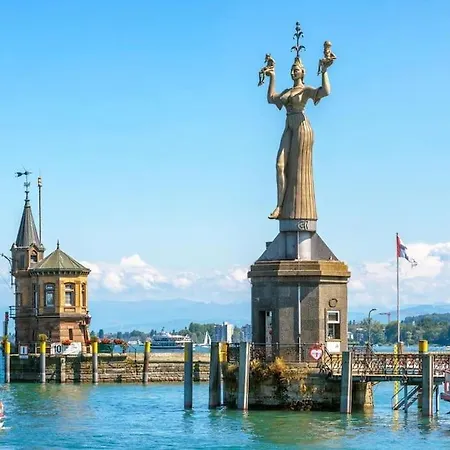 Appartement Wohnen Am Wasser - Privatzimmer - Sharing *